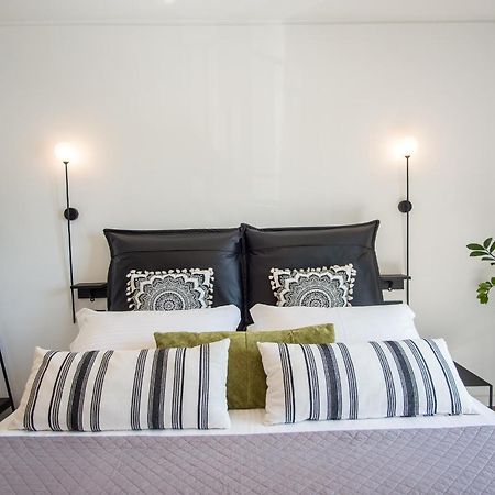 A & B Minimal Suite With Sea View In Argostoli Bagian luar foto