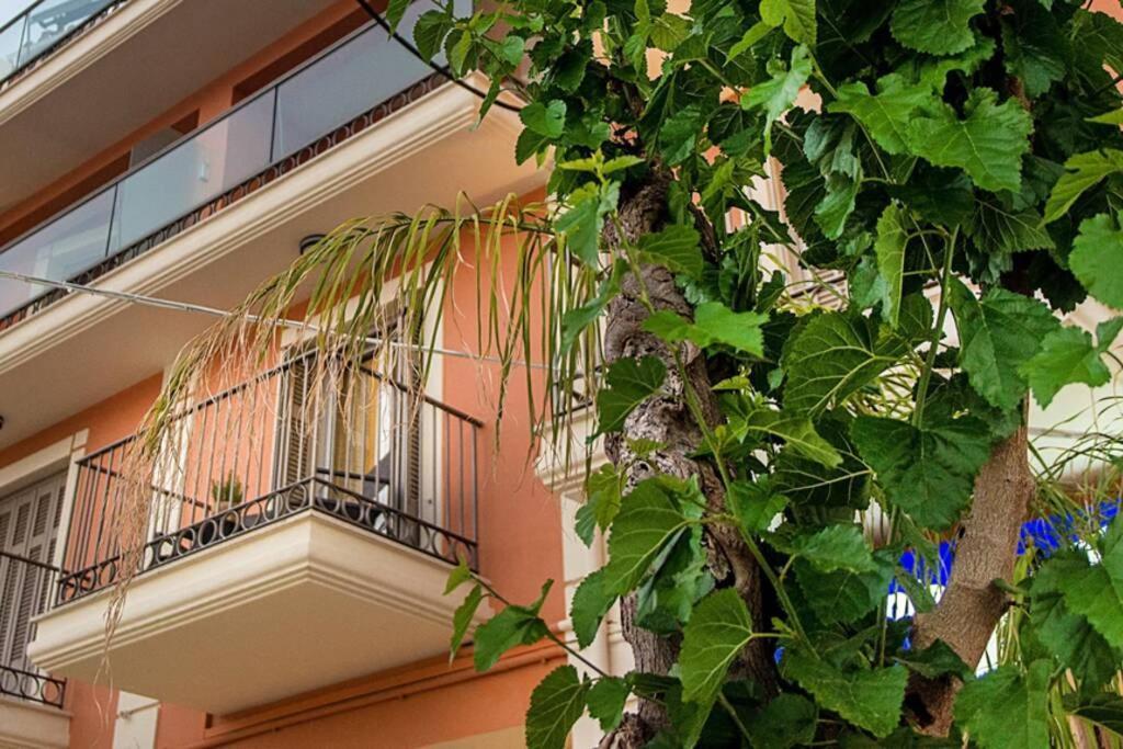 A & B Minimal Suite With Sea View In Argostoli Bagian luar foto